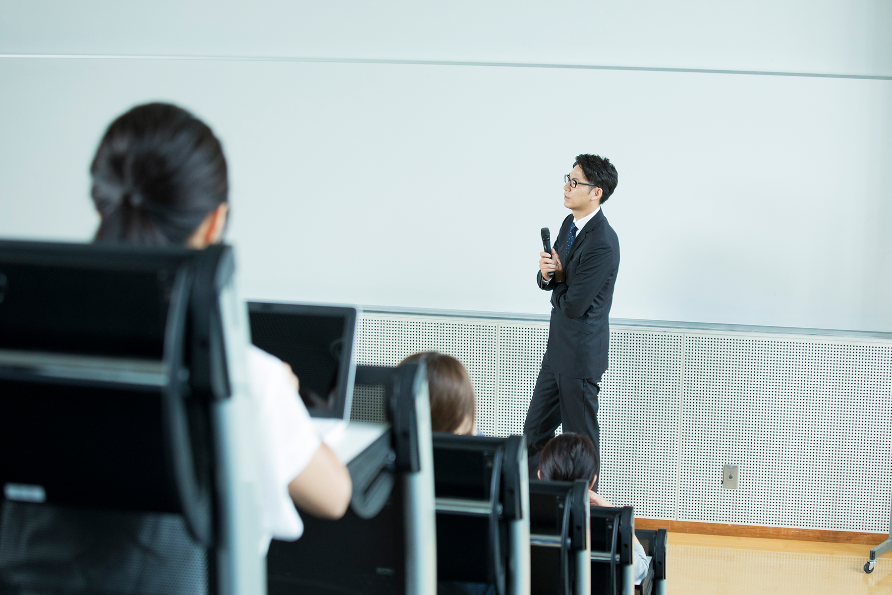 高校生へ職業説明会を開催しました